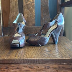 Brown Platform Peep-Toe Shoes with T-Strap